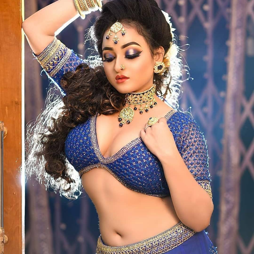 SareeSexy's tweet photo. Beautiful girl 🥰🥰👌👌 https://t.co/PgvnwP1lUQ