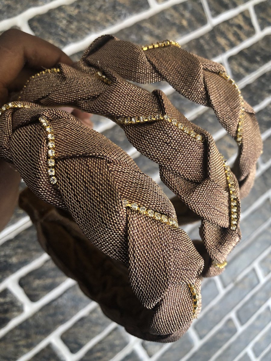 unicorninvelvet's tweet image. Hello, I am in Rivers camp and I’ve been selected for a Business Competition. 
My business is in accessories, please retweet and spread the news for me as this is a part of the scoring.

#Accessprenuer #accessmore #NYSC