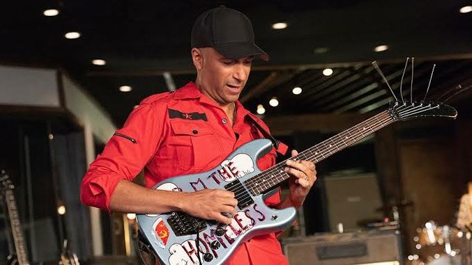 Happy birthday Tom Morello 