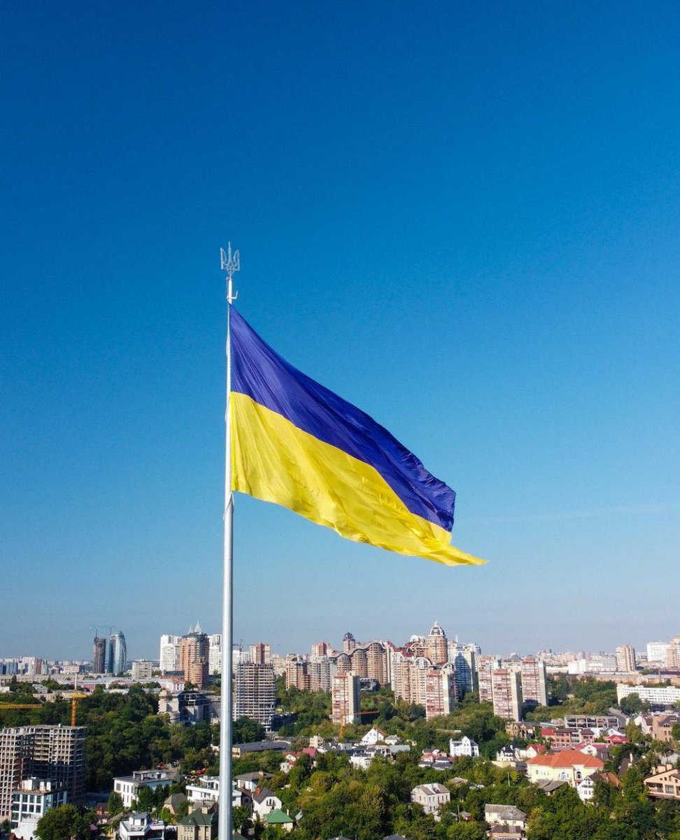 PromoteUkraine's tweet photo. City of our heart!  Happy Kyiv Day💛💙
#Kyiv #KyivDay #ДеньКиєва

Photo: Vitaly Kovalchuk https://t.co/tb7LNcnqav