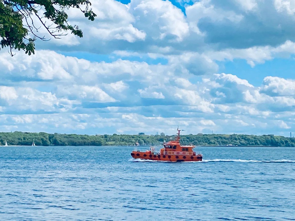 echteheldenkiel's tweet photo. Zeit für ein Päuschen zwischen den Besichtigungen am Holtenauer Leuchtturm #tiessenkai in #holtenau #kielliebe #geliebteskiel #kielholtenau #küstenkind #nok #pilot #lieblingsmaklerin #werbung #holtenauerleuchtturm #holtenau #kielerförde https://t.co/RkFv6tdyJf