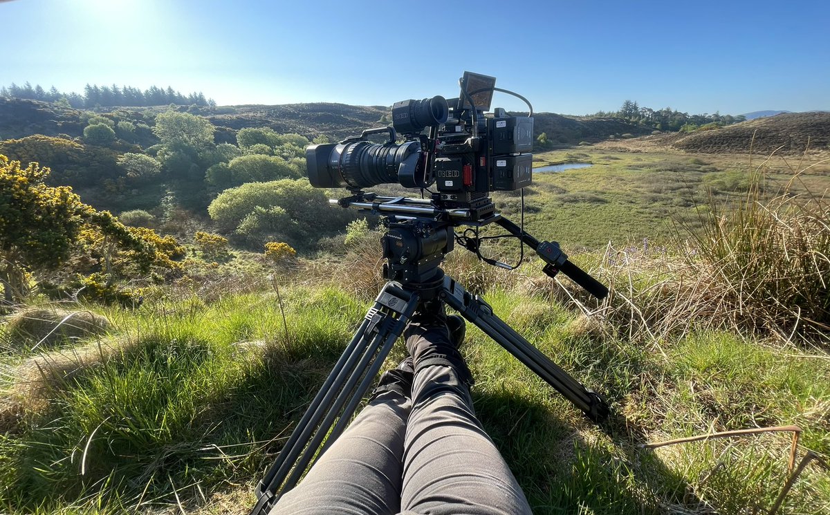 I love my office today! Do the job that you love because then, it will never feel like work. #Scotland @BangorSNS @BangorBioZoo @BBCEarth @CBeebiesHQ @CanonUKandIE #redhelium #oconnor @Leica_UK #wildlife #cameraman