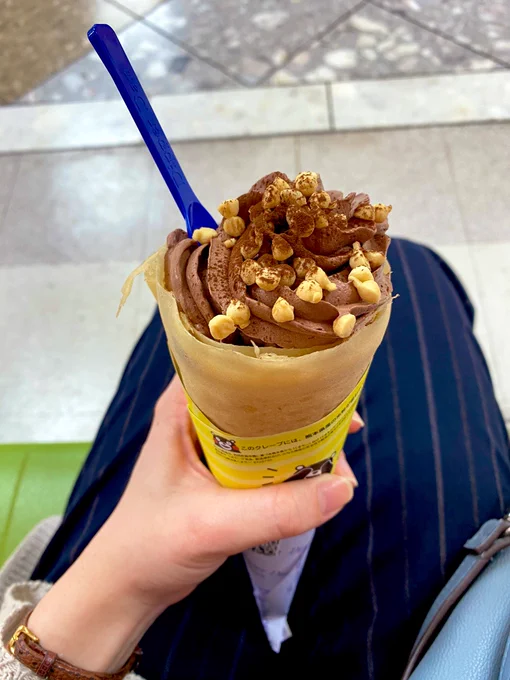 恋きもクレープ美味しかったポストカード益田さんの方じゃなかったら来週も行こうと思ったけど貰えたやったネップリもした益田さん満喫した 