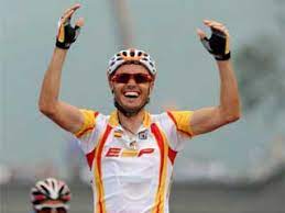 nochedeporteesp's tweet photo. OLIMPISMO
La 🎖️9⃣9⃣ del @COE_es 🇪🇸 fue de 🥇 y llegó de nuestra @RFECiclismo gracias a un formidable equipazo de ciclismo y al ESPRINT DE 🥇 #SamuelSanchez 👏
🥇 #SamuelSanchez #CiclismoEnRutaMasculino. El #TeamESP abría en #Pekín2008 las 🎖️.
https://t.co/J5Ungz57zU
MARCA https://t.co/7WkkOwsHgq