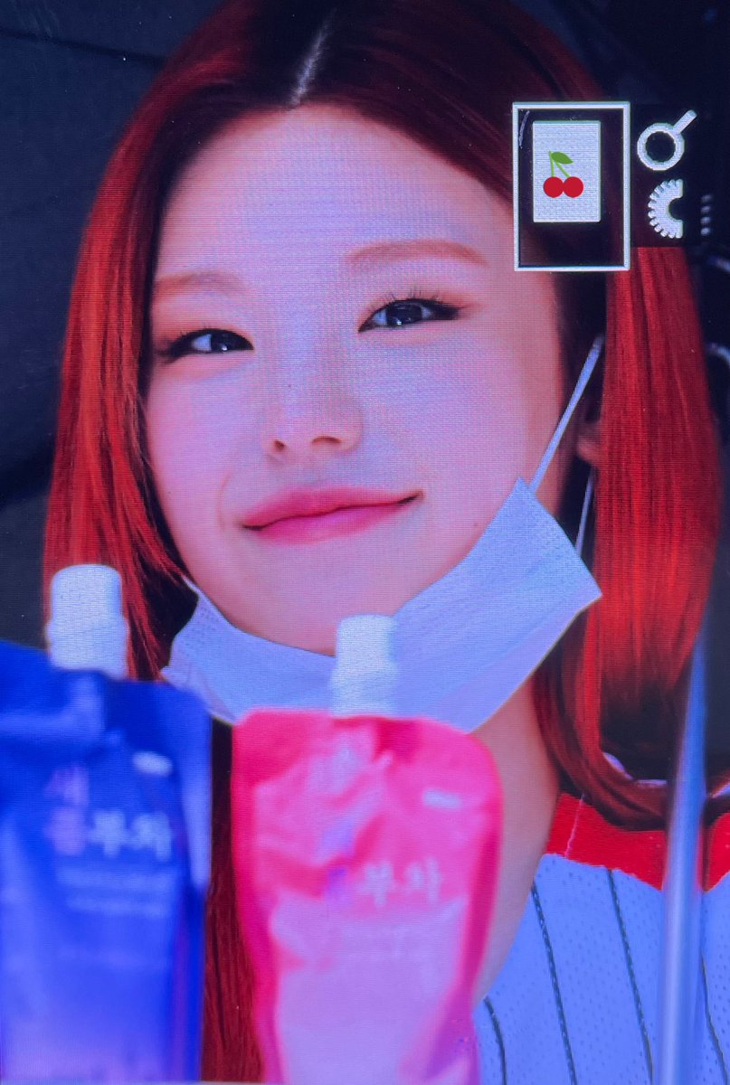 Yeji_Fan's tweet photo. 210530 프리뷰

🥰😭😭😭😺

#ITZY  #있지  #YEJI  #예지 
@ITZYofficial https://t.co/DpibGtd3fU