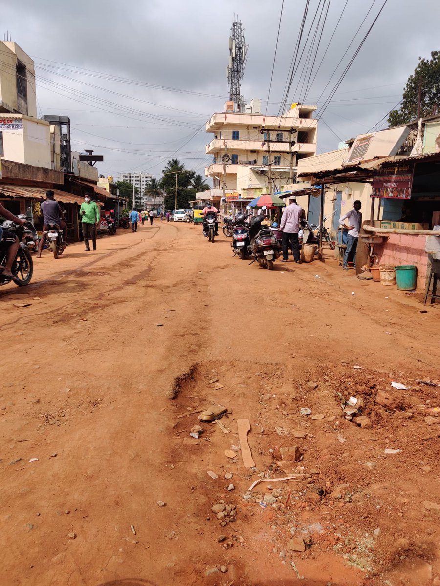 riteshkmadhukar's tweet photo. @venugopal988 @maaniranjan @BBMPCOMM @KrishnappaMla @DKSureshINC @ELCITA_IN @ELCIA_IN @CMofKarnataka @PMOIndia @Namma_ECity @narendramodi It's crying situation for people who are staying here, can't go out due to worst road. Need to depend on tanker for water. No government officials or Panchayat people are bothered to improve the locality or to help. Please take it seriously and help us https://t.co/c4eA66IGKt