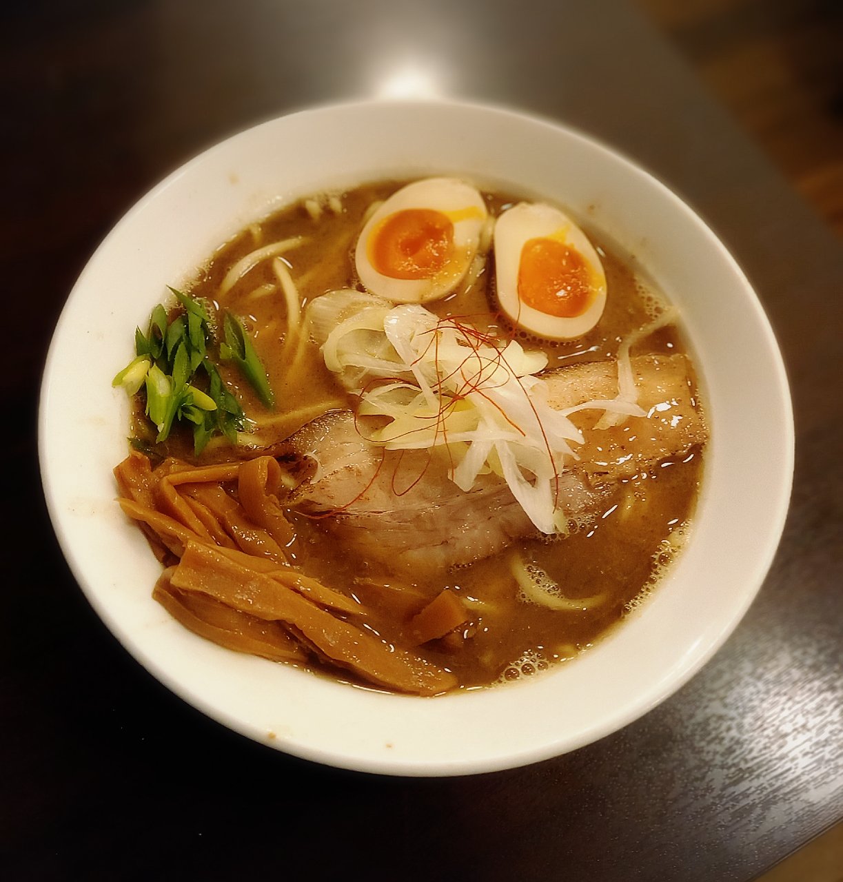 麺屋とがしgr お世話さまです みなもと屋です 本日も時短営業ですが ６月よりは時短も無くなり通常営業の予定でございます 月替わり限定麺の期間も残り僅か テイクアウトもぜひご利用下さいませ テイクアウトラーメン つけめん 麺屋とがし