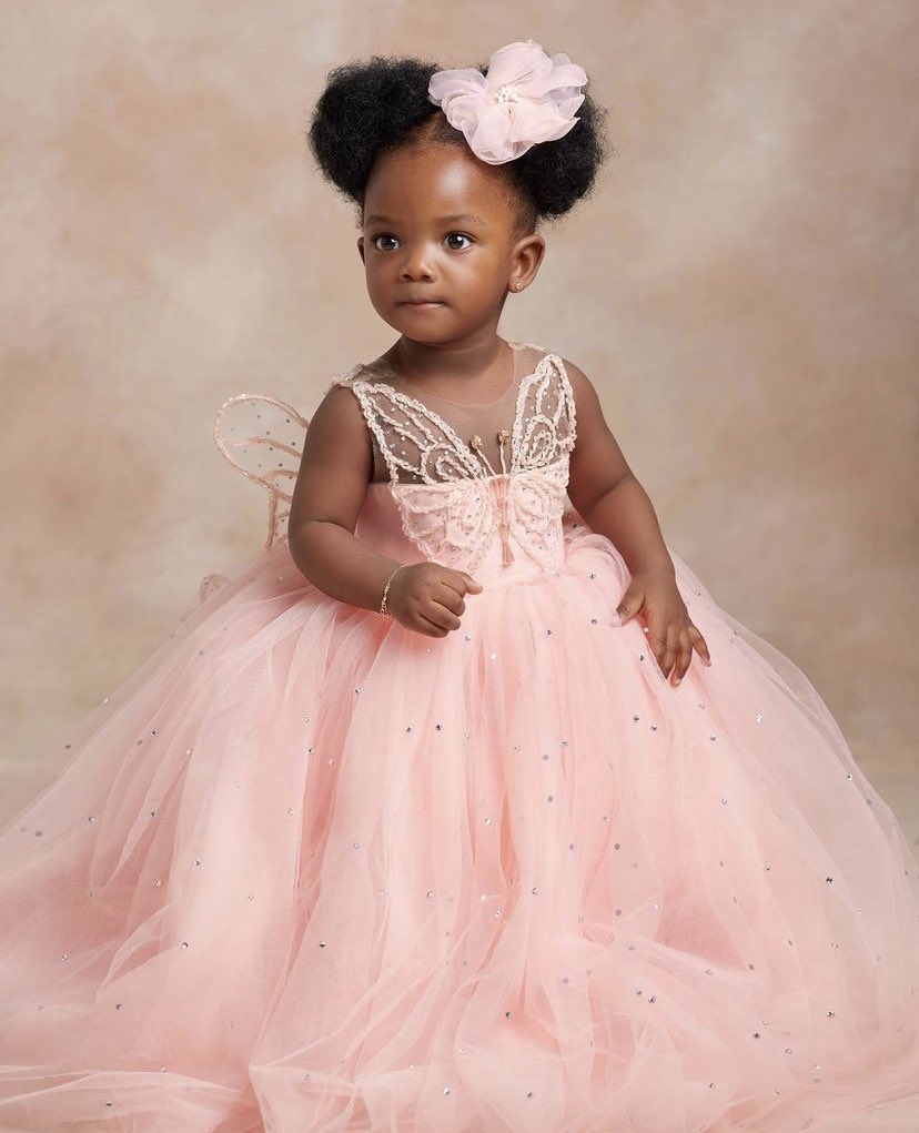 ajao_janet's tweet photo. Happy birthday ADEJARE my social media Goddaughter, how time flies🤗 big ONE hurray💃🏽💃🏽💃🏽 I wish you long life and prosperity,keep growing and glowing lil pumpkin😍 We love you🥰 #simigold #adekunlegold #adejare #realtor #realestate #landwey https://t.co/rolrD06VRJ