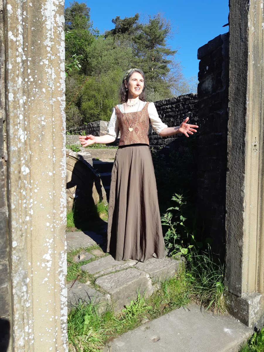 ShakespeareJBx's tweet photo. Out in the Goyt Valley this morning filming another Jukebox piece for @buxtonfringe in the early morning sun. See you in July! https://t.co/SVJWR1aFuY