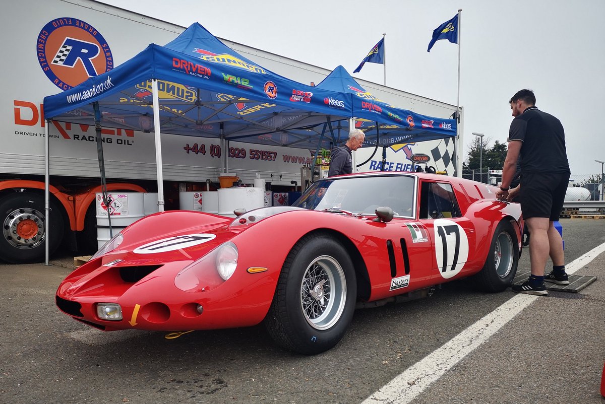 SteveHindle's tweet photo. '4 gallons of premium please.'
The truly one-off Ferrari Breadvan receives an early morning refill ahead of a sell-out day of Masters Historic racing at Brands Hatch.
#MastersHistoric #FerrariBreadvan #BrandsHatch #Ferrari #Ferrari250GT #ClassicCar #SunocoRaceFuel https://t.co/3DqVVDLoA3