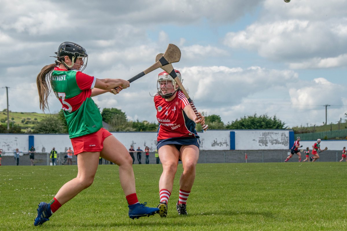 📸📸 Few photos from yesterday's @OfficialCamogie @LWI_GAA Div 4 Rd 3 fixture 
@Mayocamogie 🆚 #LouthCamogie

Mayo booked their spot in a semi-final on June 12th, with an excellent display in @TooreenHurlers 

Link below to more photos 👇👇
facebook.com/media/set/?van…
#StyleOfPlay