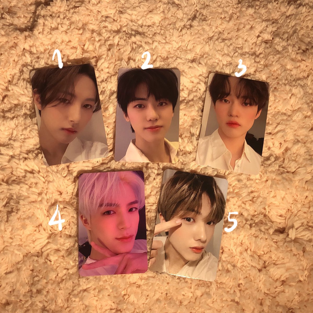 Nxngtoroo's tweet image. เปิดหารแคนดี้แลป
การ์ดซฟ. ♡170/ใบ
การ์ด6-14  ♡120/ใบ
โปสการ์ด ♡50/ใบ
สแตนดี้ ♡50/ใบ
//ขออนุญาตยืมรูปคับㅠㅠ 
(จองไว้ก่อนได้เพราะไม่แน่ใจว่ากดมาเกินมั้ย)
#ตลาดนัดnct #ตลาดนัดอซท #ตลาดนัดnctdream