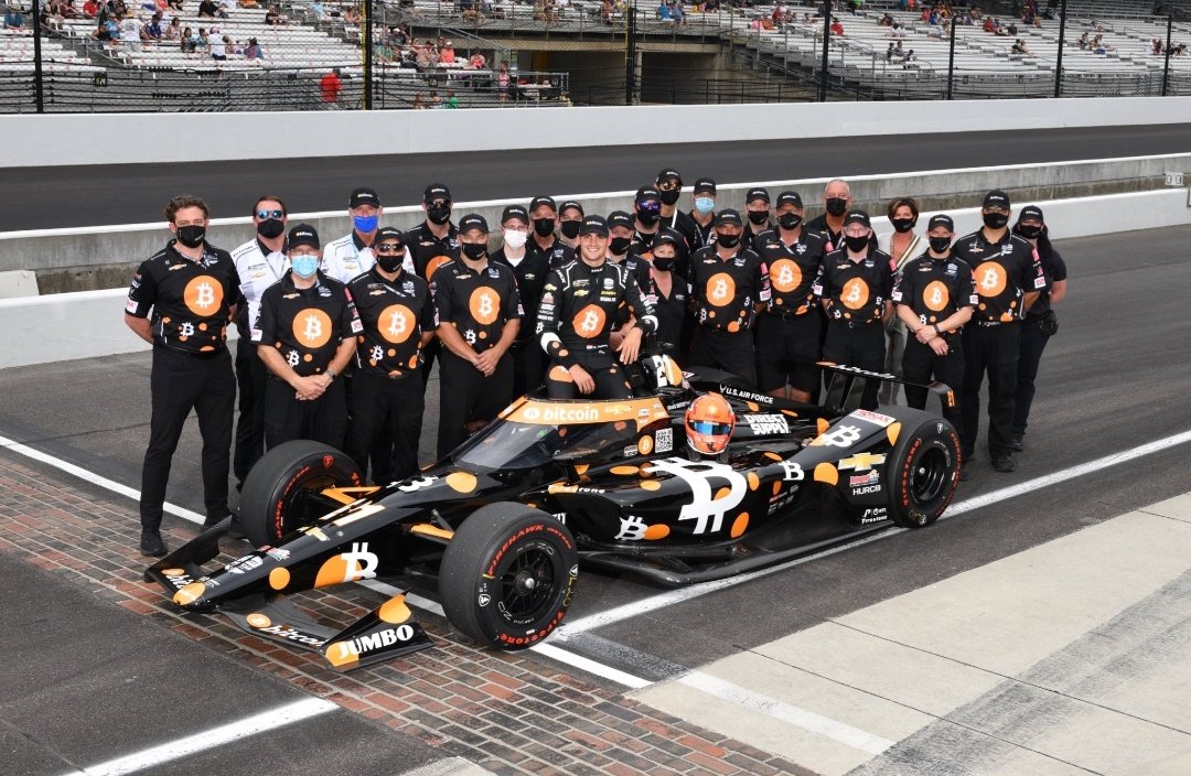 HODL_sworth's tweet image. Indy 500 today #Bitcoin Car ✨