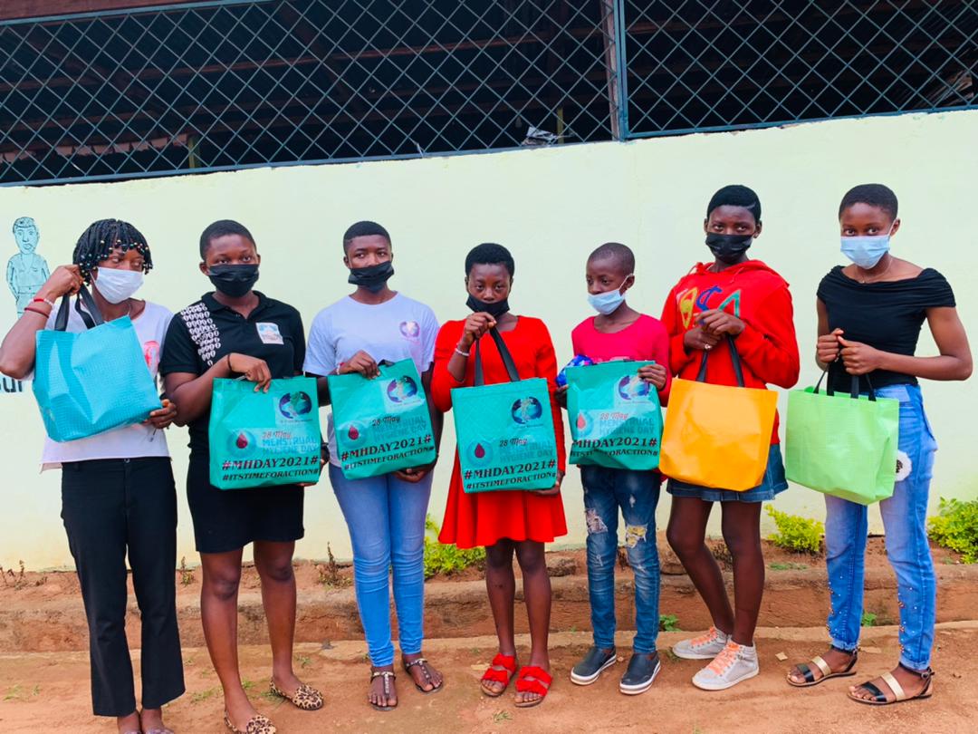 GirlsOntheFront's tweet photo. In view of International MHDay 2021, @GirlsOntheFront was able to have an open discussion about menstruation, menstrual hygiene management, and distribute menstrual hygiene products to teenage girls in Bamenda.
#MHDay2021 
#ItsTimeForAction 
#nogirlleftbehind https://t.co/uLORRygBxm