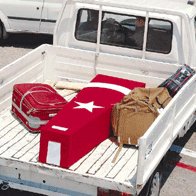 ay_moon_ay's tweet photo. Anlamış olduk ki onlar 3.5 milyon liralık lüks arabalara binebilsin diye halkın çocukları Suriye'de şehit oluyormuş..

#sedatpeker8 https://t.co/sMIPnlSjTQ