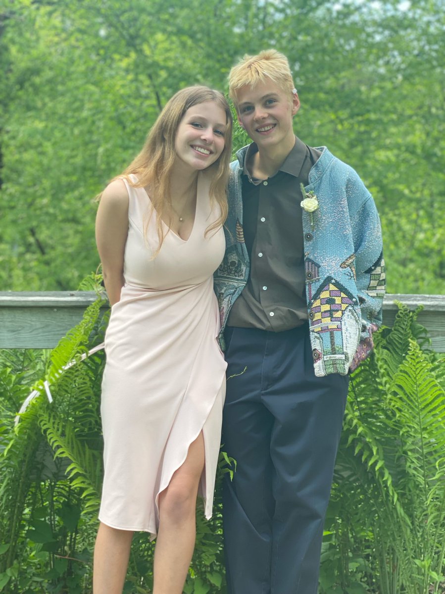 hannahdeene tweet media