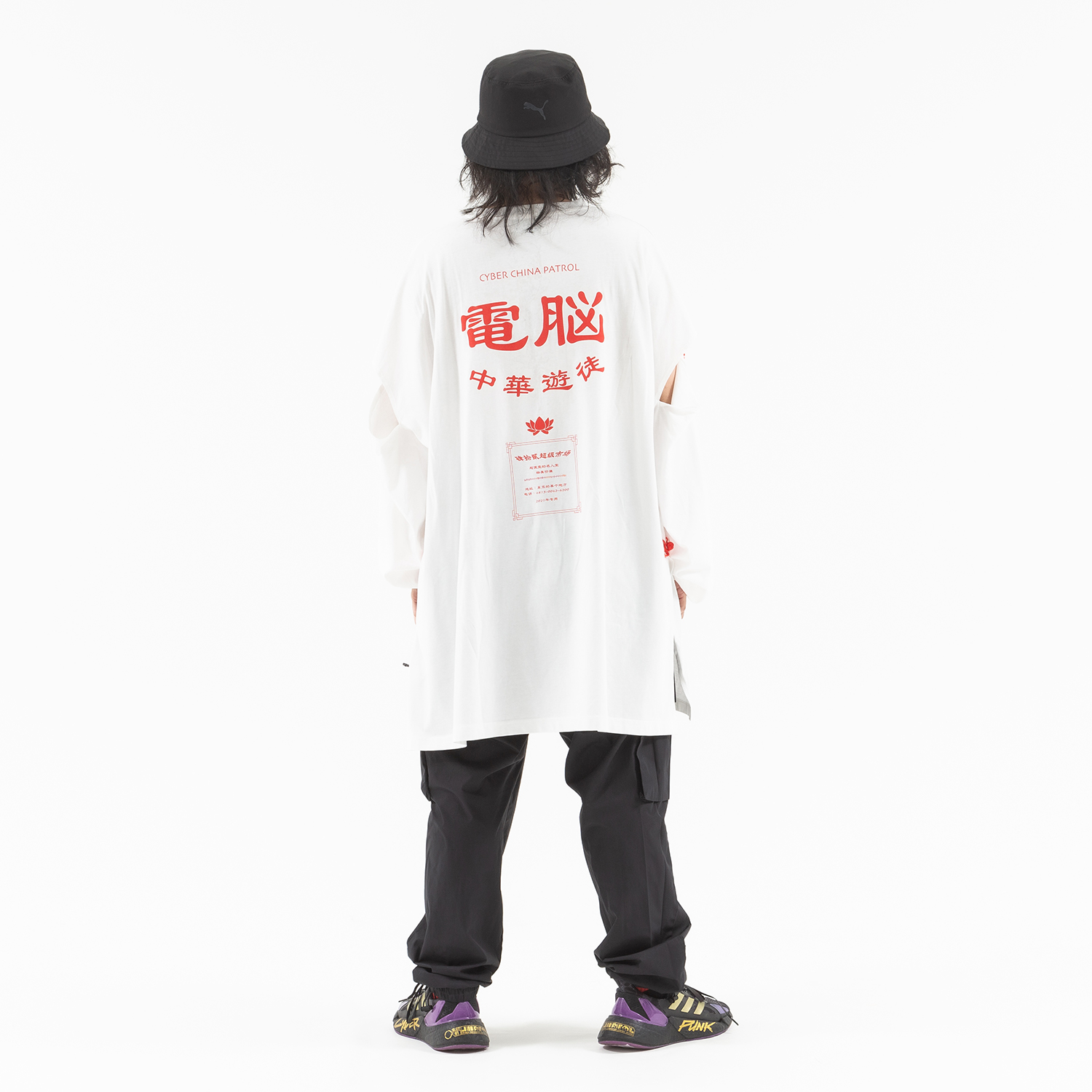 加藤 亮 в X: „42さんとのコラボアイテム、白・黒の2色変形ロンT
