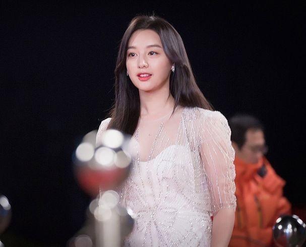 Jiwon, Kim tweet media