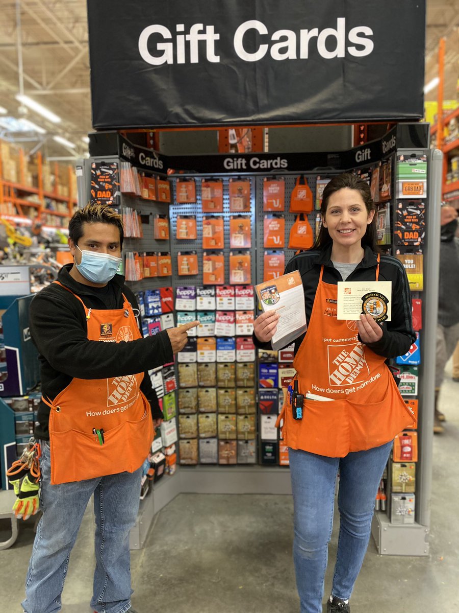 Way to go Mindy! She’s getting recognized for all of her hard work and dedication for the front end! Her engagement levels are through the roof! Thank you Mindy for all you do everyday. #GET #D100 @JMeyerTHD <a href="/JuniorC81259686/">Junior Cuevas</a> <a href="/AMountzoures/">Angelo Mountzoures</a> @RafGTHD <a href="/RalphieFrancois/">Ralphie francois6215</a>