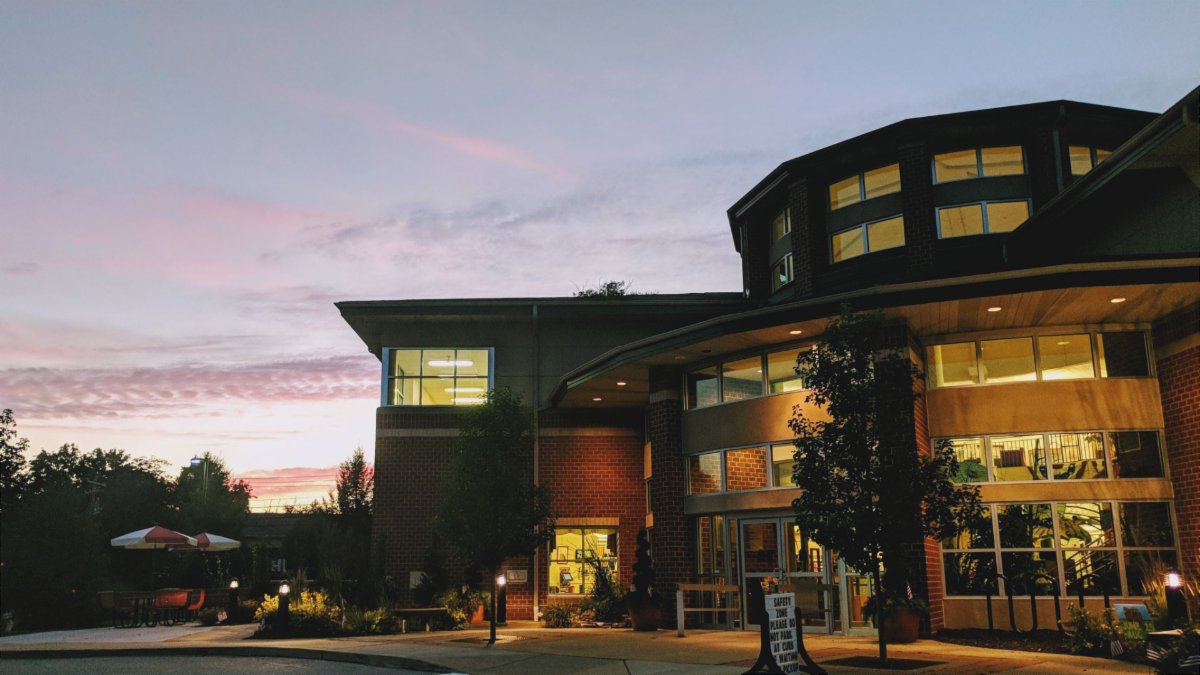 Peters Twp Library tweet media