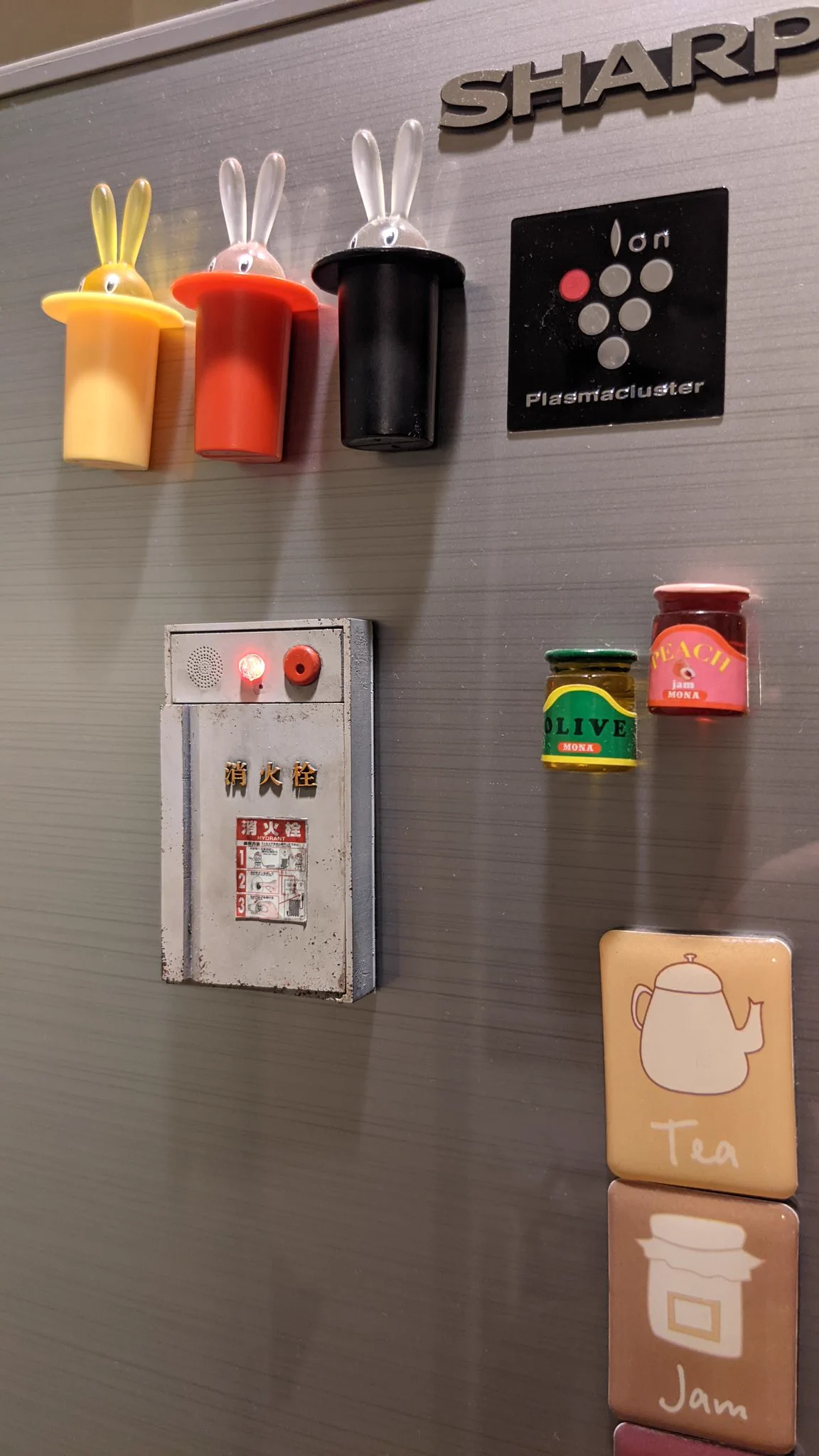 使い込まれた感がいい？消火栓のミニチュア！