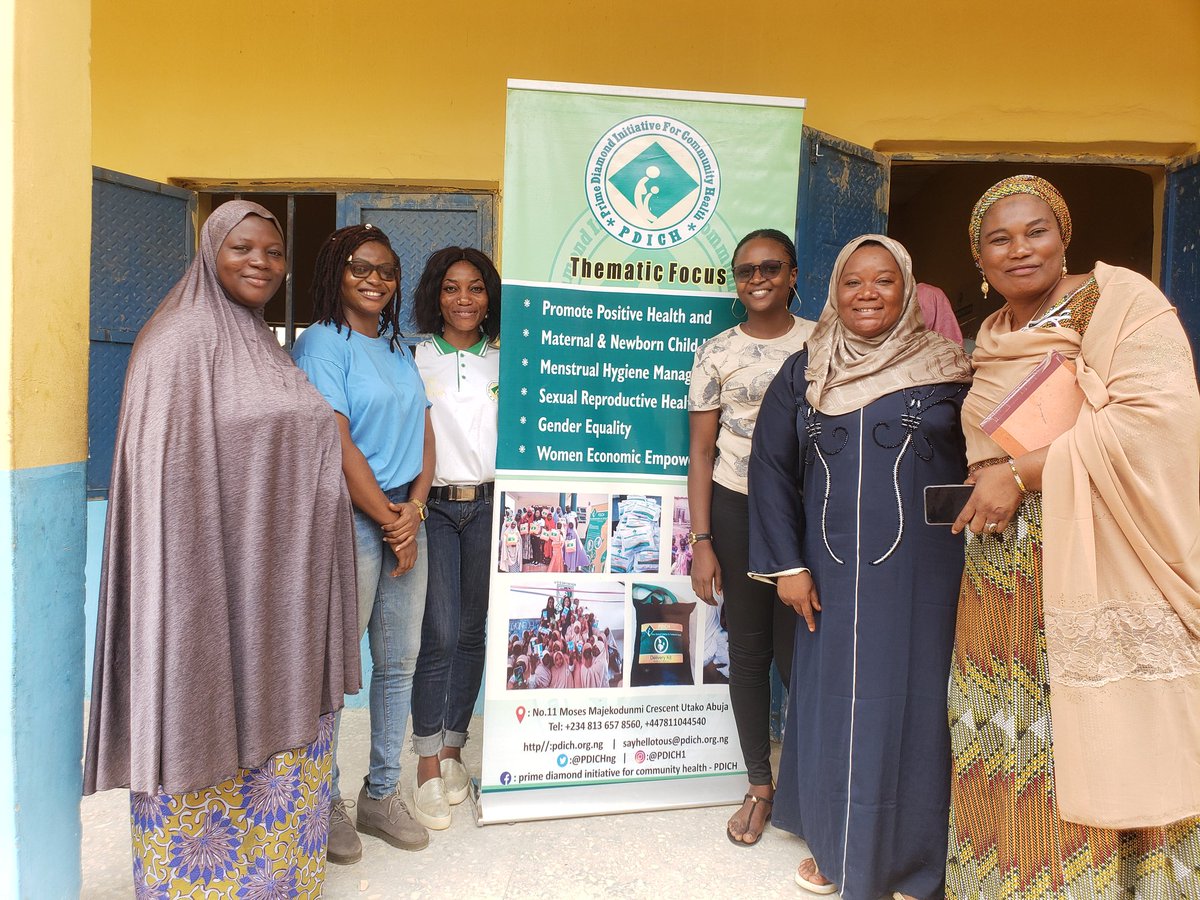 PDICHng's tweet photo. @PDICHng commemorated  #MenstrualHygieneDay 2021 with the students of Awal Ibrahim Anguwan Junior Secondary School Suleja, Niger State.We educated them about Menstrual Health &amp; Hygiene in addition to distribution of free pads &amp; PDICH Period hand book
#ItsTimeForAction
#education https://t.co/BKKYKoYSyd