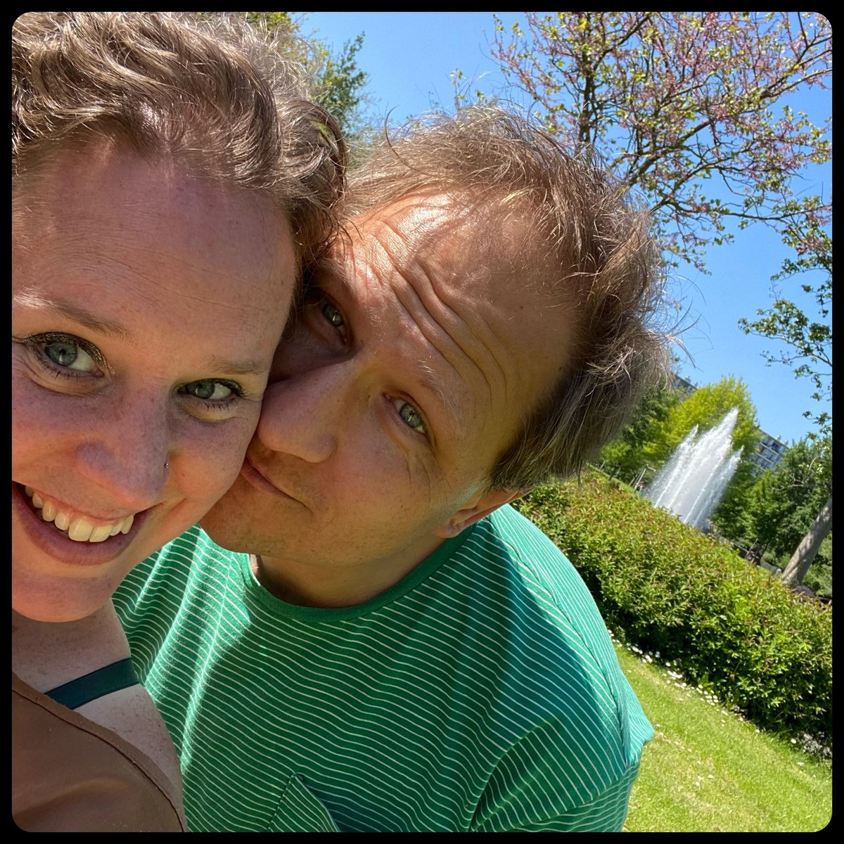 MonirahSchep's tweet photo. Niet de achtertuin. Wel een vertrouwde plaats. #picknick #stadspark #Gorinchem https://t.co/8YxqoATxHL