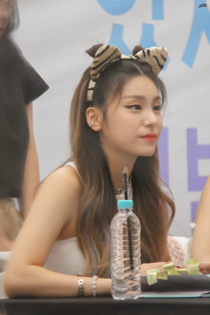 (retouch) 190825
#ITZY  #있지  #YEJI  #예지