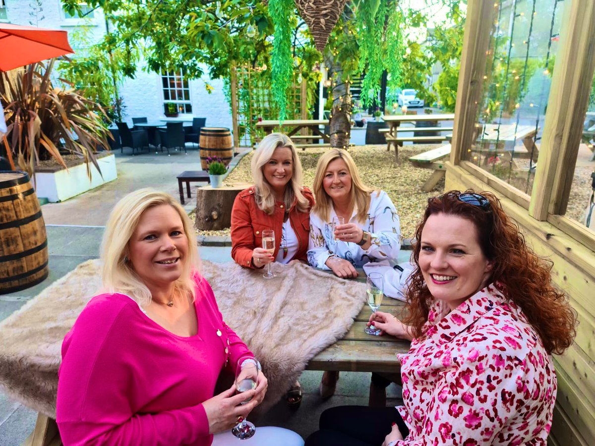 JoAnne_Dobson's tweet photo. Did somebody say โFriendsโ was back?
Supporting local last night in our first proper night out with the hubbies....#ThePotBelly was amazing as always... with many thanks to Brian & his team!
Exquisite food, great company & of course a #Bramblecocktail or 2! ๐ธ๐ธ๐ฅฐ https://t.co/kjVMEshBZk