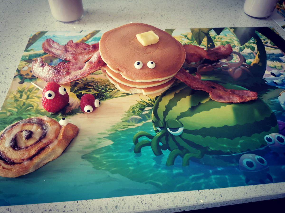 jo28501's tweet photo. #Bugsnax Birthday breakfast complete with a #strabby #razzby #cinnasnail and #flapjackarak https://t.co/twaSLKIIoc