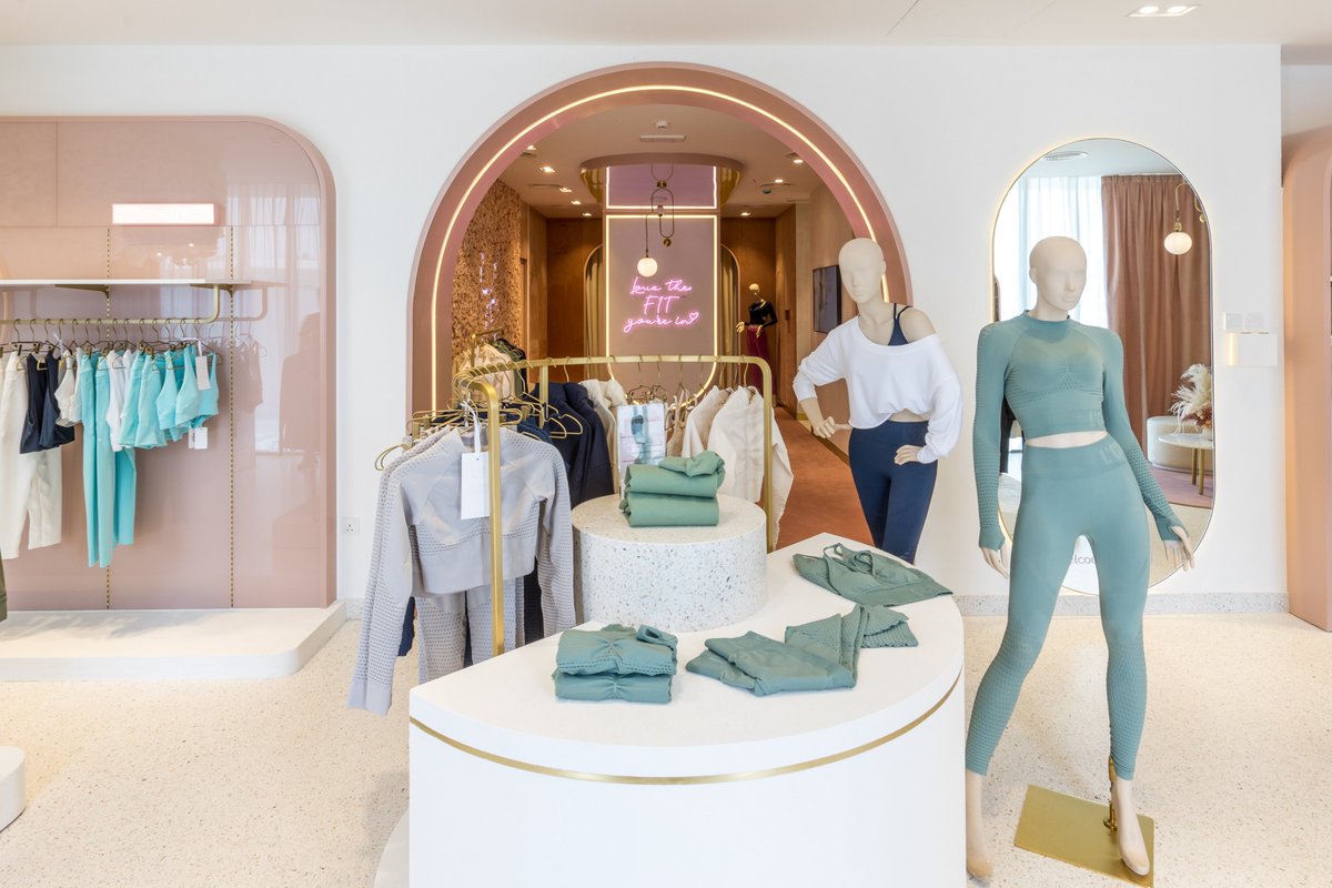 DesignMidEast's tweet photo. Studio Em designs the first #flagship store for homegrown athleisure brand L’Couture
https://t.co/x73D40kXUE
#design #interiors #trends #retail #interiordesign #Dubai #Uae #lcouture https://t.co/VNd7Vekqv2
