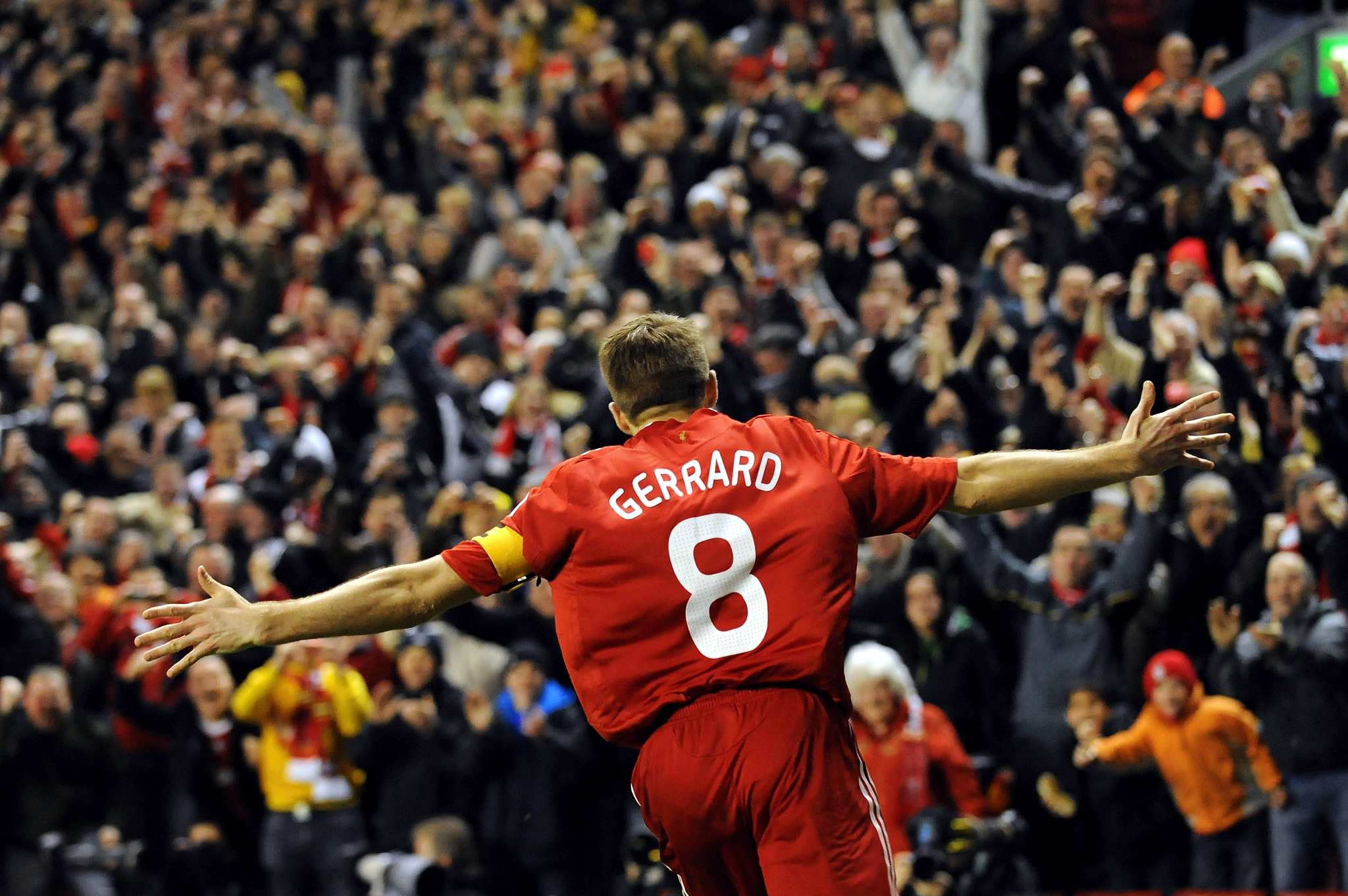 We would like to wish a happy birthday to the legendary Steven Gerrard, Captain Fantastic   
