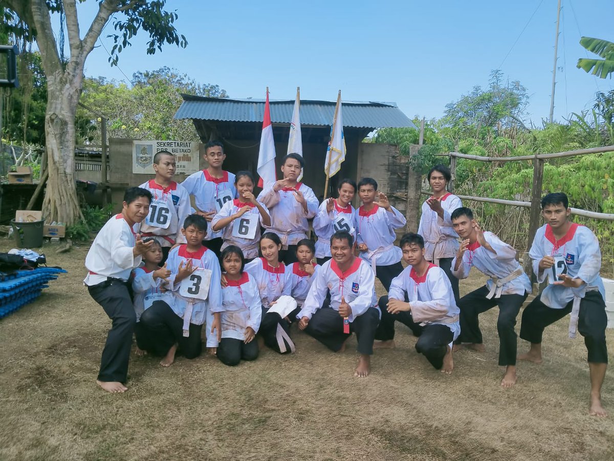 Ujian kenaikan tingkat dasar 2 ,kita semua lulus teman teman 🙏