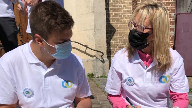 StengelModeste's tweet photo. Proximité, efficacité et écoute à Longpré, en équipe et toujours dans la bonne humeur. De nombreux échanges avec des habitants qui attendent le changement.

Votez utile le 20 juin, votez @ClemStengel et @ModesteChantal

#amiens1 #AmiensOuest #departementales2021 #UnispourlaSomme https://t.co/dPu13FKwIC