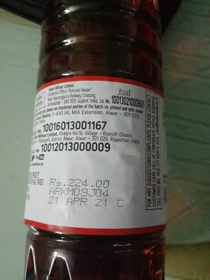 GopalGo70030619's tweet photo. @Ravishk356 @rajnathsingh @narendramodi सरसो का तेल को ₹70 तक पहुंचने में 65 साल लगे थे, और ₹70 से ₹224 तक पहुंचने में 7 साल लगे।
 जय हो विश्व गुरु 🤔 https://t.co/5u6PCTjByL