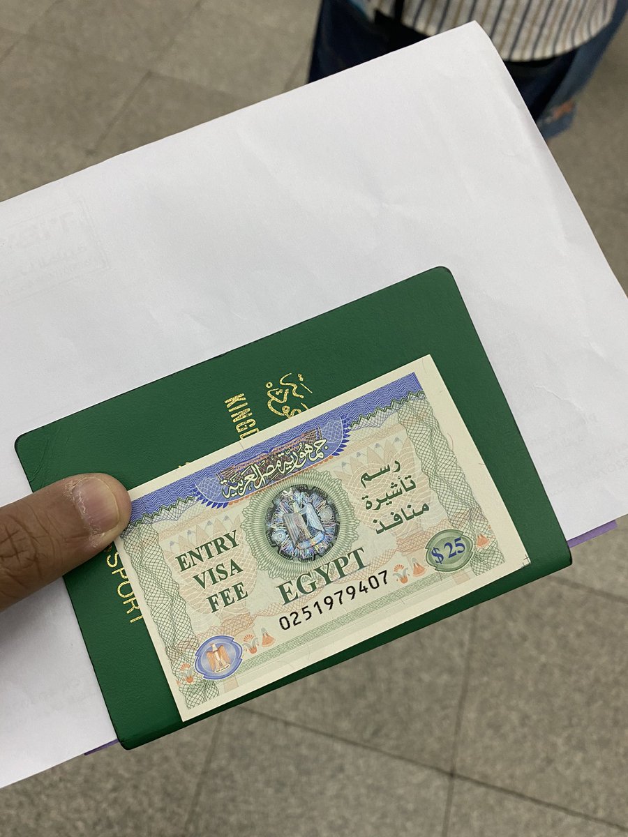 NightCairo's tweet photo. تأشيرة الدخول بمبلغ 25 دولار يتم شراء الفيزا من البنوك بالمطار حتى الان لايوجد اي دفع بطرق اخرى الدفع فقط كاش لدى البنك  #سأدعم_سياحة_مصر 
#مصر_بعيون_عشاقها https://t.co/5UATPqV0hq