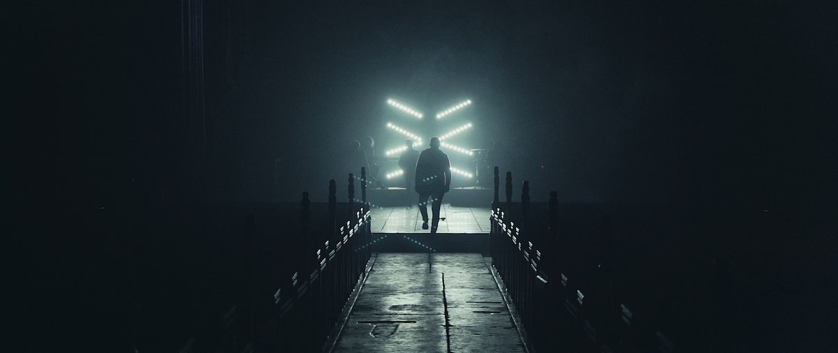 SamJLance's tweet photo. KINGDOM KEYS - WAR (OFFICIAL MUSIC VIDEO)

Dir/Shot/Edited: @SamJLance 
Lighting: Sam J Cook

The first new release from @kingdomkeysband in four years! An absolute pleasure to bring this song to life visually for the first single of their new album 🎬

https://t.co/di51gmnn7i https://t.co/cF6qWfzKo8