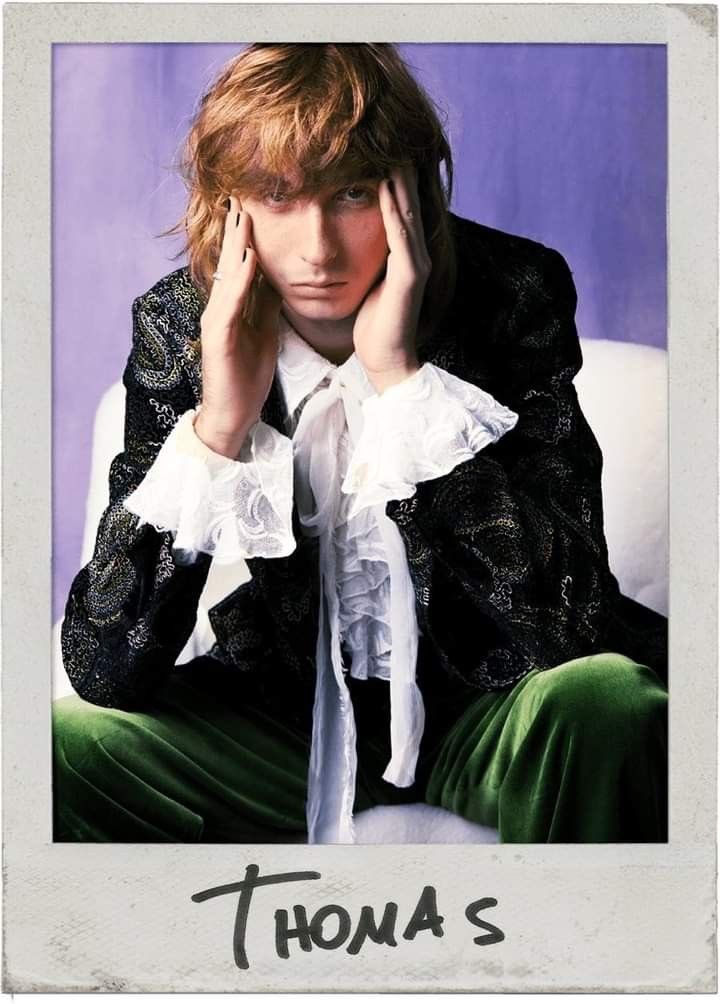 Thomas raggi maneskin. Måneskin итан. Måneskin итан. Thomas raggi. Итан токио maneskin.