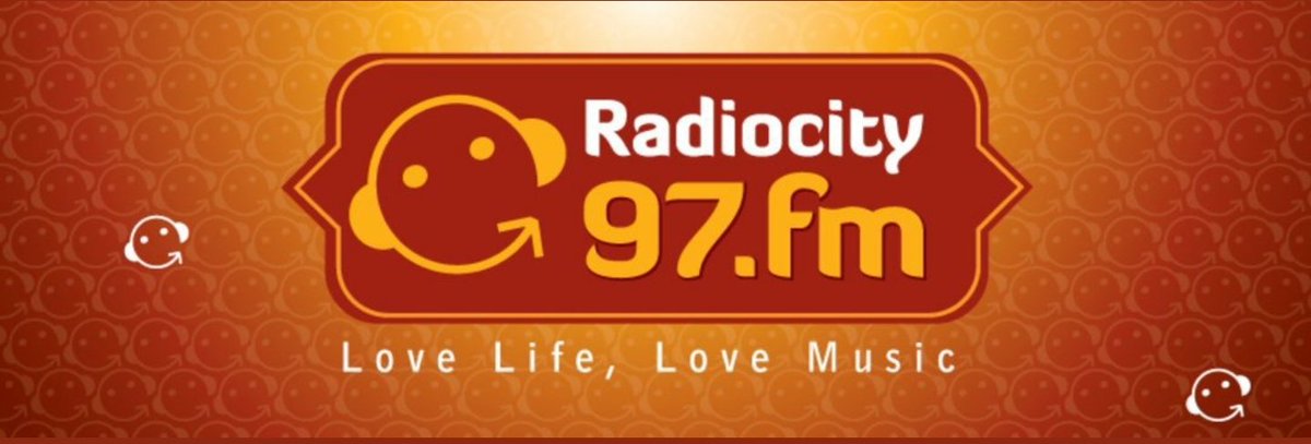TheBlackTorah's tweet photo. Taarab Nitadumu Nae by Mzee Yusuf NP on @97fmRadiocity #TheTimetunnel.
First time hearing #Jahaaz modern #Taarab in Kampala. https://t.co/YQdwM807ob