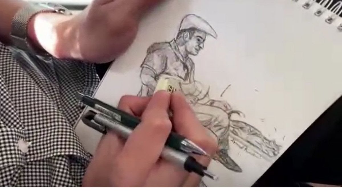 Manpreetbr's tweet photo. Jordanian artist draws portraits of strangers https://t.co/nnIKwykDyW https://t.co/0a48bL8vwD