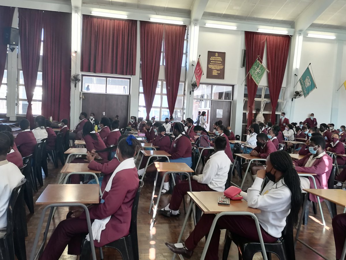 DutBiotechFood's tweet photo. Learners were excited to know about Biotechnology and Food Science. Our department also donated a microscope to each school.
We look forward to welcoming these learners and others to the department next year and beyond!
#FacultyofAppliedSciences
#Biotechandfoodscience_DUT https://t.co/AZRMJLopYG