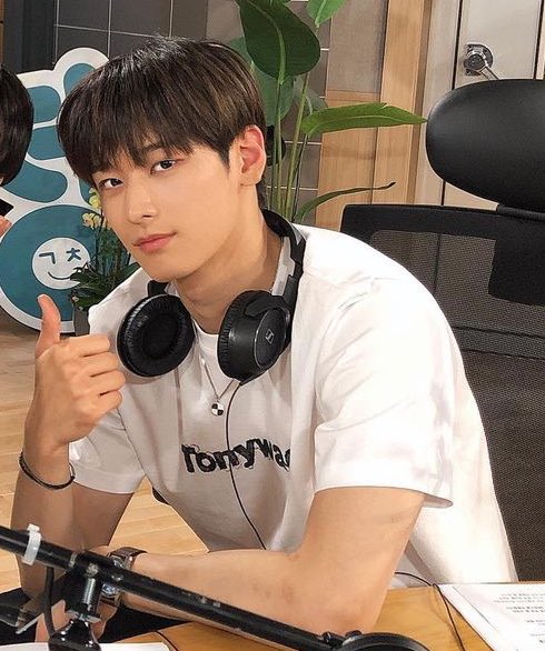 จูยอนกับนาฬิกาข้อมือคือ แพ้ แพ้เทอตั้งแต่แรกจนตอนนี้ก็ยังแพ้🥺🥲