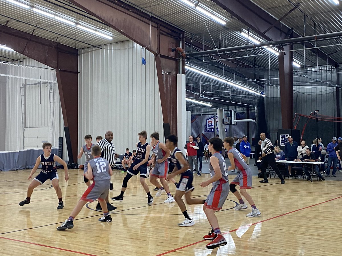 rmsj_1's tweet photo. 2 teams ⬇️ Let’s Go! 
@EAsportsComplex @Ohio_Players #aau #instepselect #instepwithjordan #Cincinnati #adidas https://t.co/DsqaIURYC7