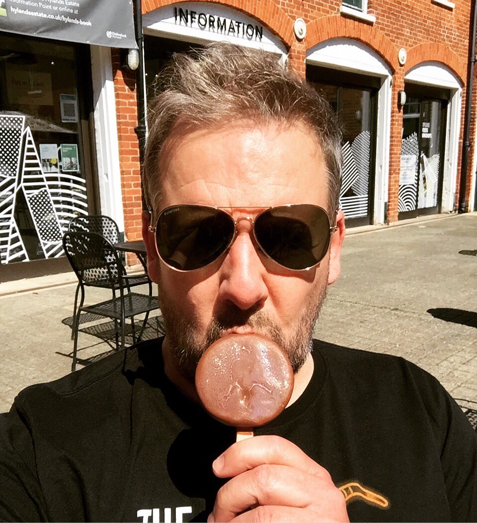 StevieBailey's tweet photo. 🎶Die Meister, Die Besten, Les grandes équipes, The champions!🎶 Ice Cream Selfie. A new entry, the Ben and Jerry’s Peace Pop ☮️ ✌🏻And it was absolutely outstanding! 🏆🏆🏆🏆🏆 #TheChampions #IceCream #Selfie #PeacePop #KeepitFrosty https://t.co/R0bTOKkvTR