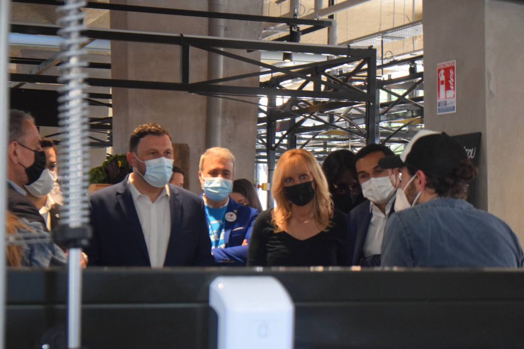 A #Puteaux #Clichy et #Levallois pour présenter les propositions de @LauStmartin et la liste @Envie_IDF. L’occasion pour nous de soutenir nos candidats aux élections départementales. Le 20 et 27 juin le choix des candidats de la majorité présidentielle avec <a href="/EmmanuelMacron/">Emmanuel Macron</a>