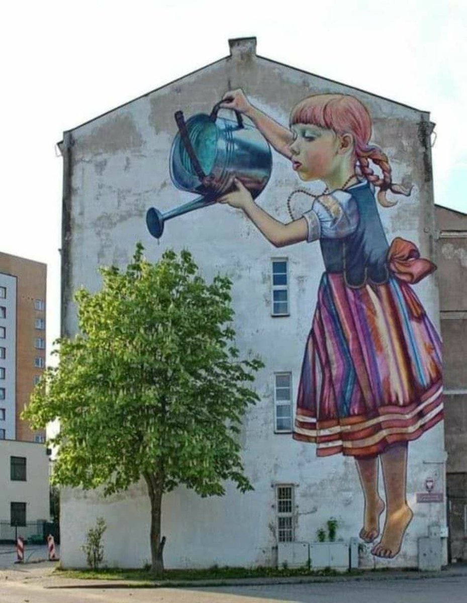 Essential Ways Trees Help 🌏

🌳Trees provide food

🌳Trees protect the land

🌳Trees help us breathe

🌳Trees provide shelter and shade

🌳Trees encourage biodiversity

🌳Trees provide sustainable wood

🌳Trees conserve water

<a href="/ActorMadhavan/">Ranganathan Madhavan</a> <a href="/JaneGoodallInst/">Dr. Jane Goodall & the Jane Goodall Institute</a> <a href="/Benioff/">Marc Benioff</a> @ChrisEvans