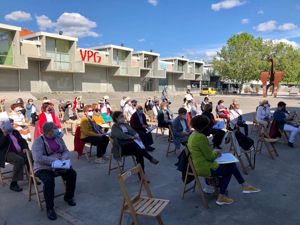 AyuntamientoVLL's tweet photo. #Cultura

📖 Celebramos #Leenlosbarrios, antesala de la @FerialibroVLL.

📚 Además, esta semana se presentó el programa de la 54 edición 🔗 https://t.co/f2g2rwi5Tc https://t.co/brVwnmkteA
