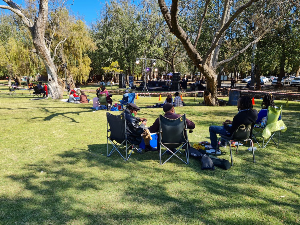 DitsongMuseumSA's tweet photo. The music is so great, even the ducks came to play🤗🤗. We are waiting for you, come through.
#DitsongMuseumsSA #DITSONG #PMJC https://t.co/3nd69uNvKn