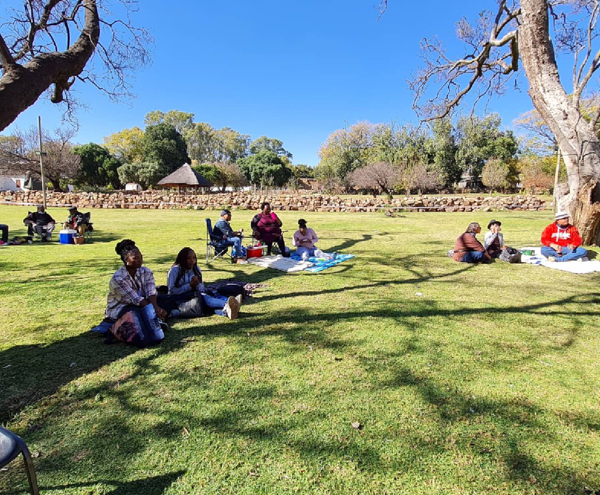 DitsongMuseumSA's tweet photo. The music is so great, even the ducks came to play🤗🤗. We are waiting for you, come through.
#DitsongMuseumsSA #DITSONG #PMJC https://t.co/3nd69uNvKn
