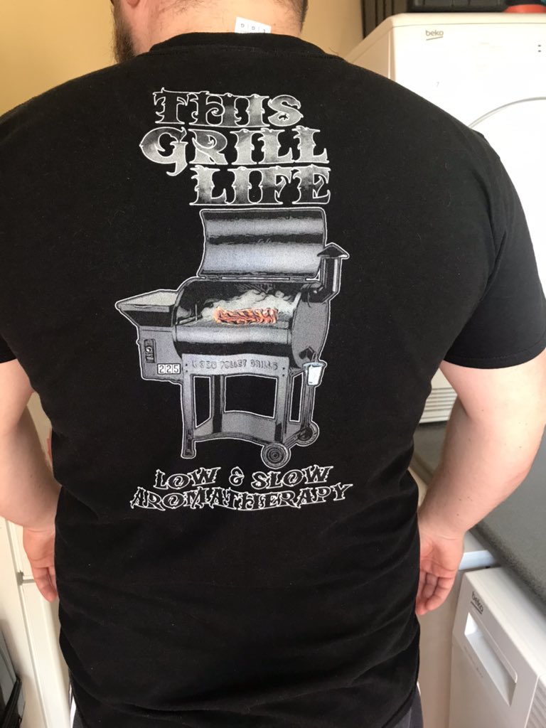 jonkelly31's tweet photo. Reppin @thisgrilllife today for my tri tip... I trimmed of the silver skin and injected it with beef stock #theclevelander sauce and #Somethintocryabout
then rubbed it with #somethinforrubbing and #hotsizzlingsteakrub smoking it over cherry and hickory chunks #sundayfunday https://t.co/b1uZtwMpGH